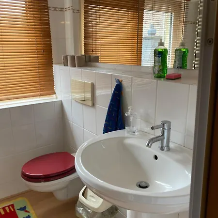 Apartamento Ruhiges Ganzes Self Check-in 45 M Zwei Groses Bad Badewanne Kochnische *