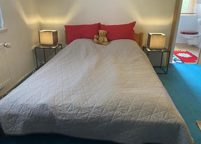 Ruhiges Ganzes Self Check-in 45 M Zwei Groses Bad Badewanne Kochnische Apartment